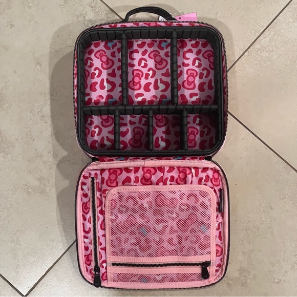 Impressions | Bags | Nwt Impressions Vanity Hello Kitty Cosmetic Makeup ...